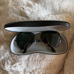 Ray ban aviator sunglasses